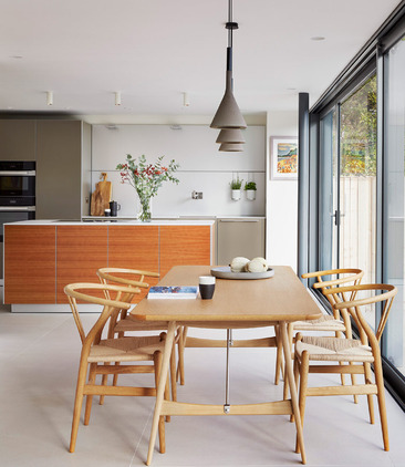 Carl Hansen and Son dining area in bulthaup kitchen