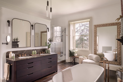 Master Ensuite bathroom