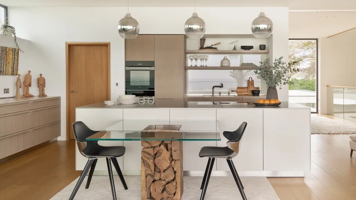 Contemporary coastal kitchen with oak veneer, stainless steel and ceramic accessories