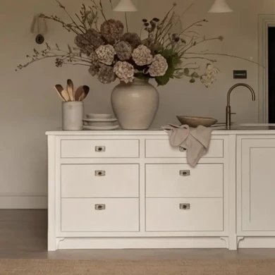 Traditional kitchen cabinetry with Armac Martin antique brass handles