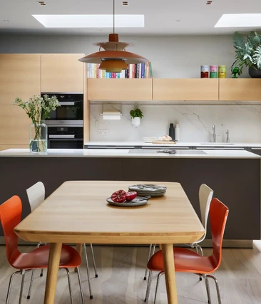 Earthy Colours & Textured Kitchen