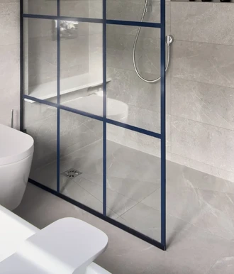 What is the best size for a walk-in shower?
