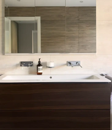 Master Ensuite & Bedroom