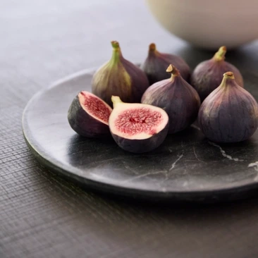 Figs on kitchen worktop