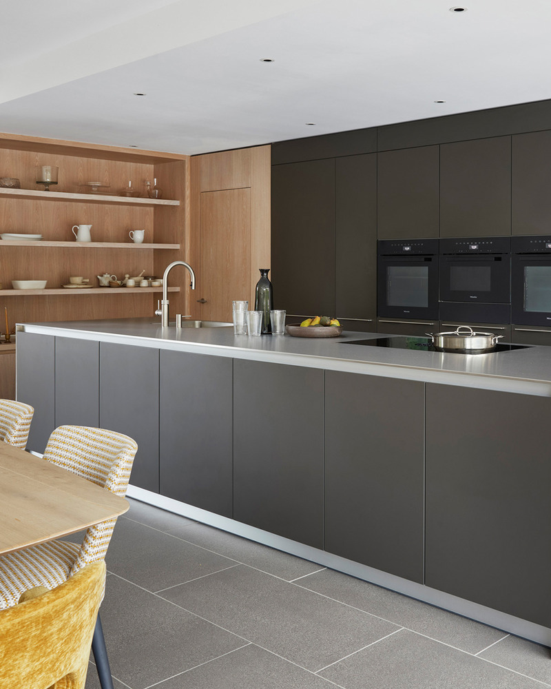 Open plan bulthaup kitchen in baufritz property