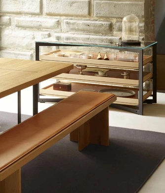 bulthaup b Solitaire shelving and display furniture in a dining space