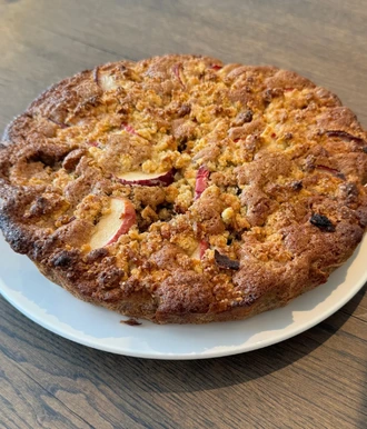Apple Crumble Cake
