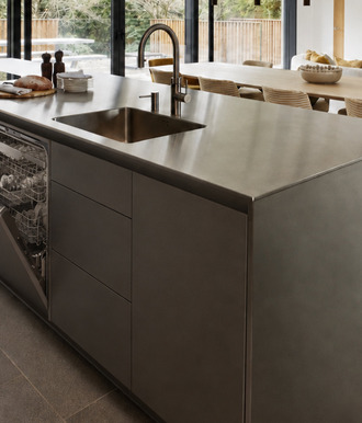 What are the Benefits of an Extra Large Dishwasher?