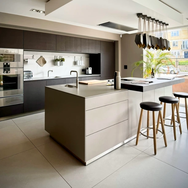 bulthaup kitchen display with island at the Hobson’s Choice Swindon showroom