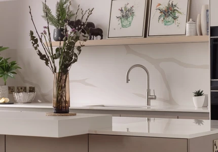 Characterful Open Plan Kitchen Island Flowers 2000 Px