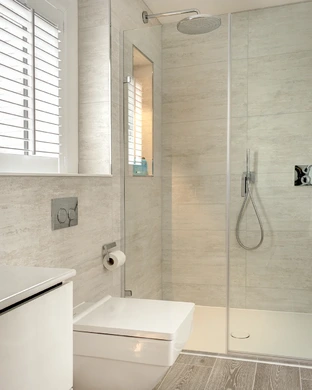 Shower Room In A Cotswolds Lakeside Home 4